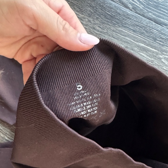 DiosaFit Chocolate Brown Seamless Leggings - Picture 4 of 4